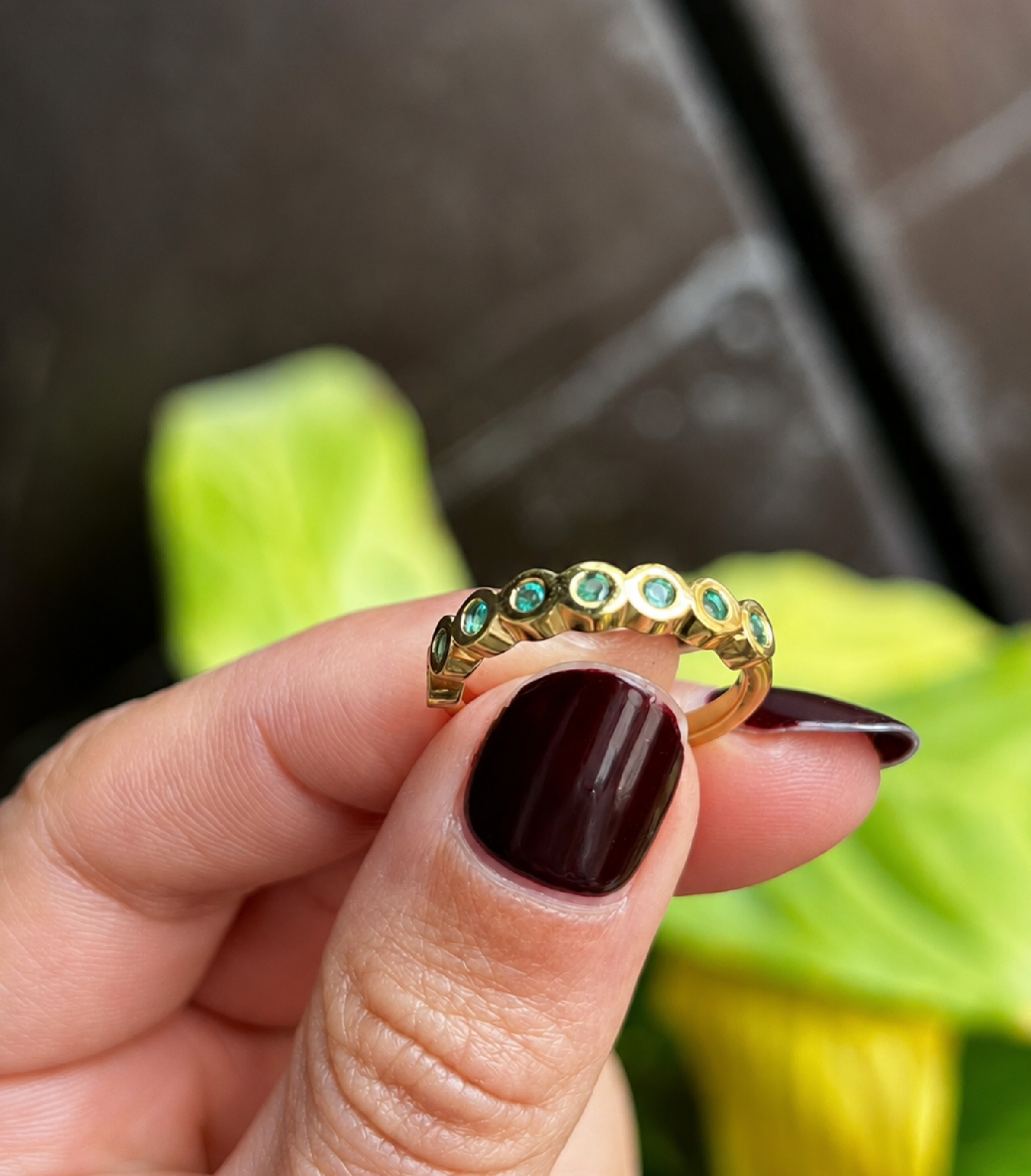 ANILLO 8 PIEDRAS