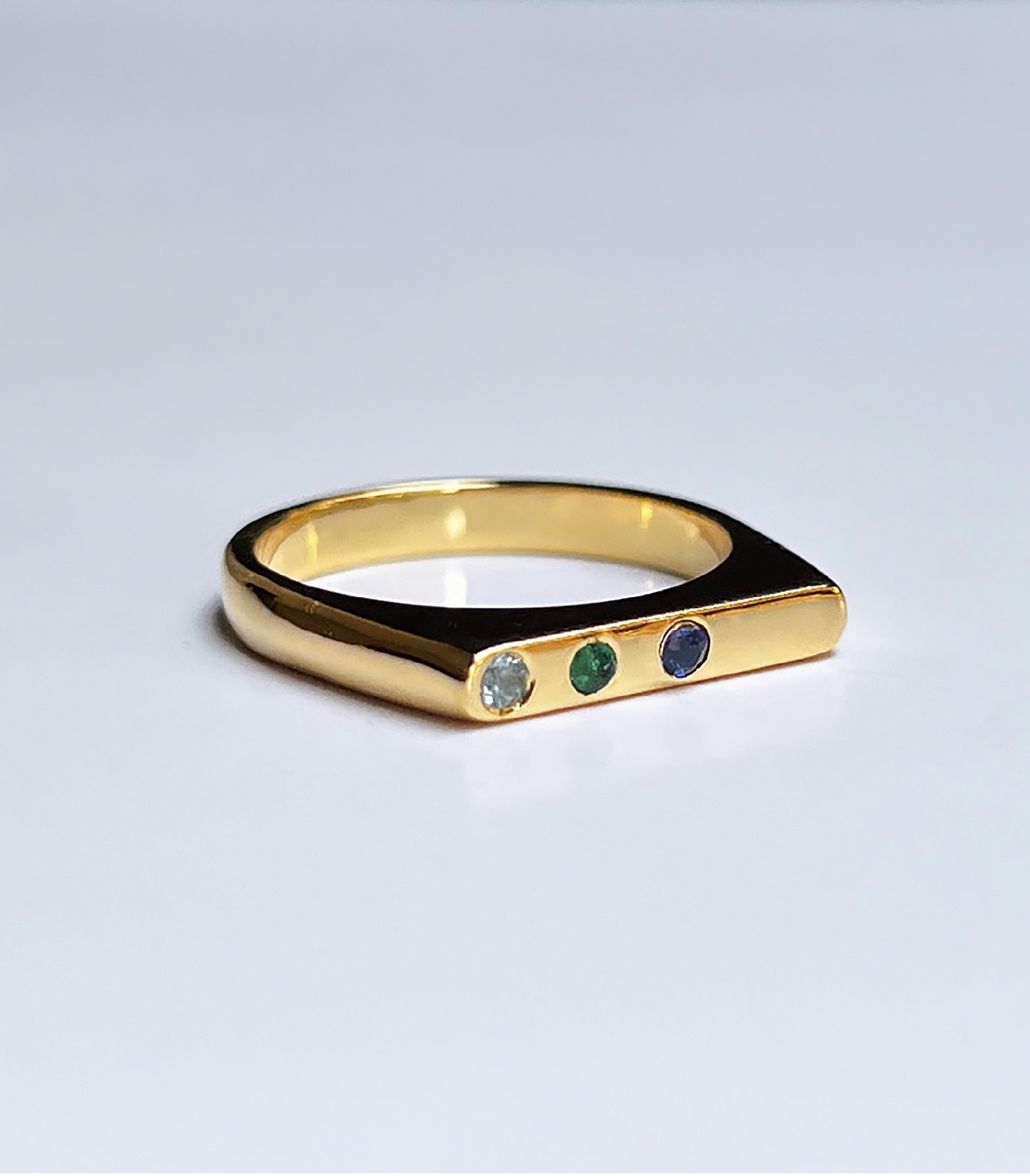 ANILLO BIRTHSTONE  BAÑO DE ORO