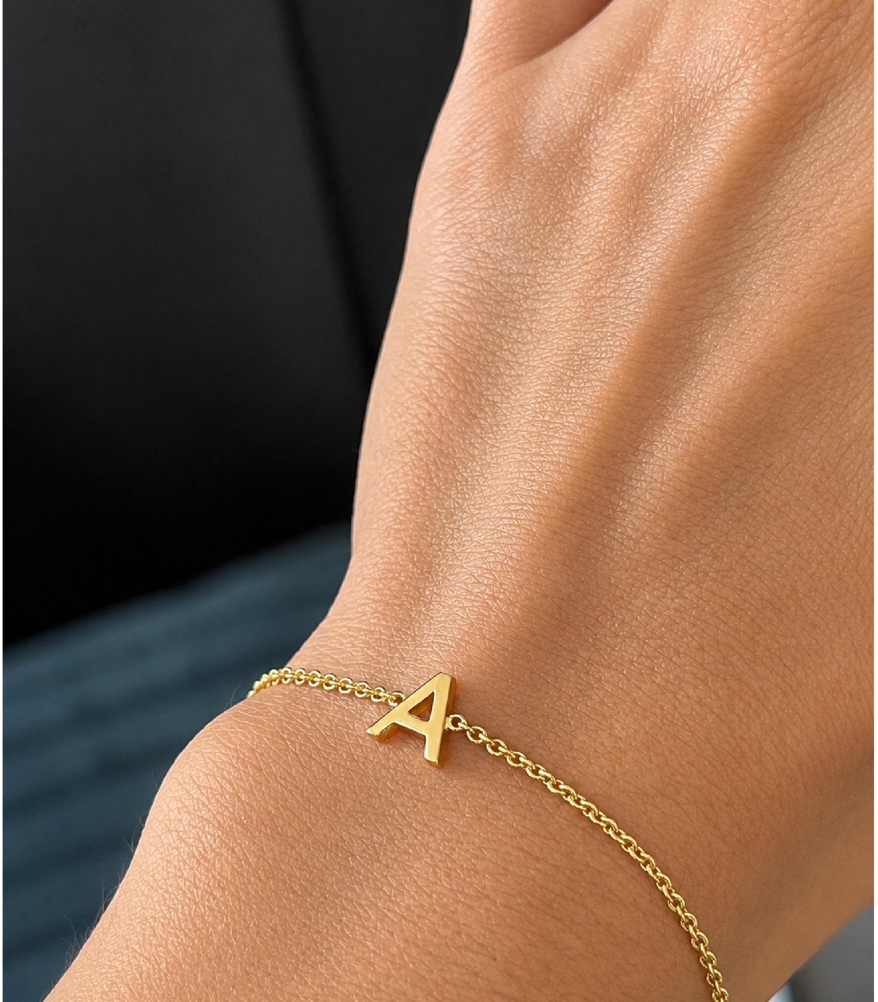 PULSERA INICIAL BAÑO DE ORO