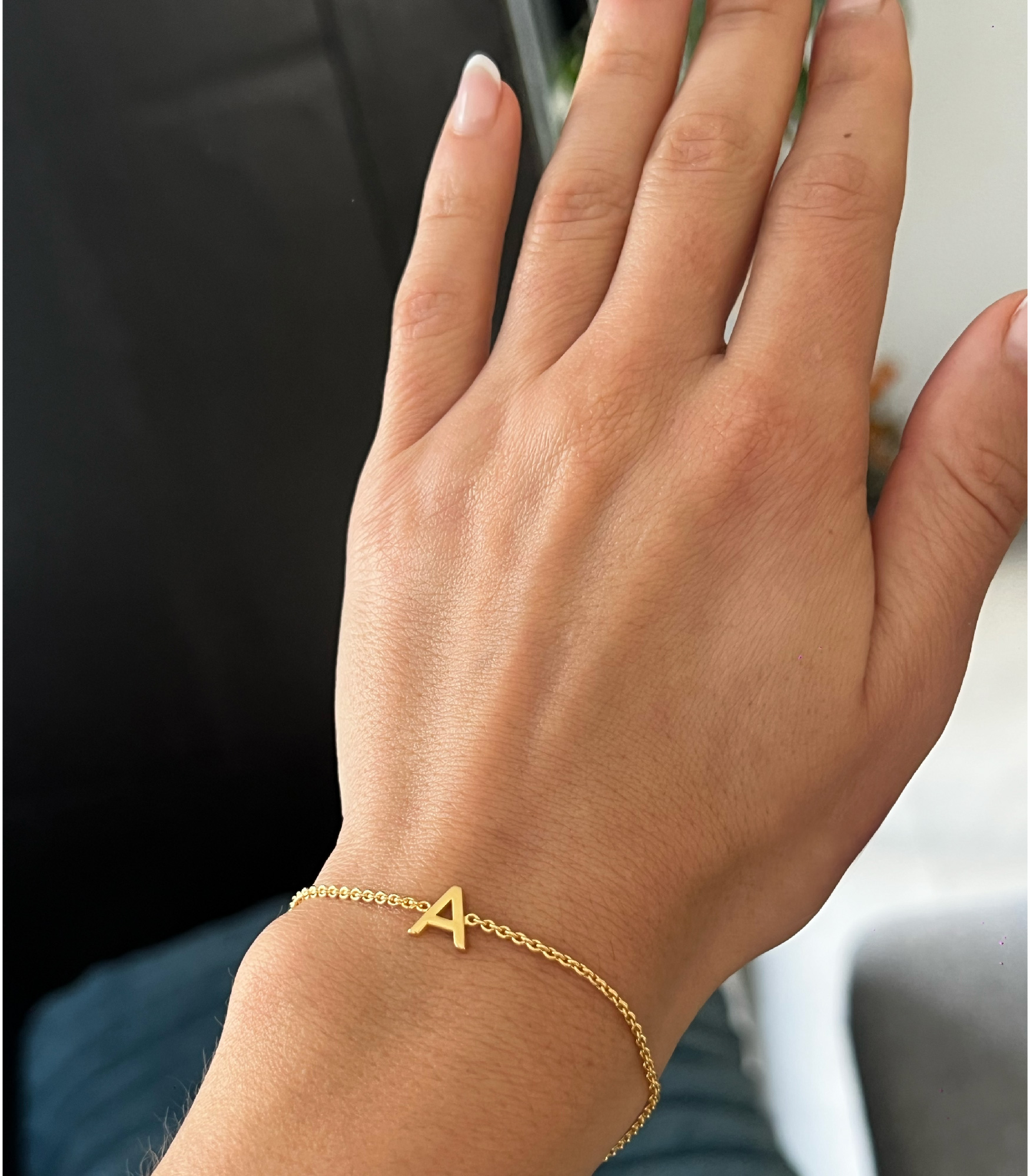 PULSERA INICIAL BAÑO DE ORO